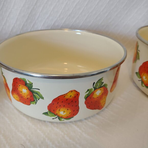 Vintage Kobe Strawberry Nesting Bowls Set of 3 Metal JCPenney - Picture 5 of 10
